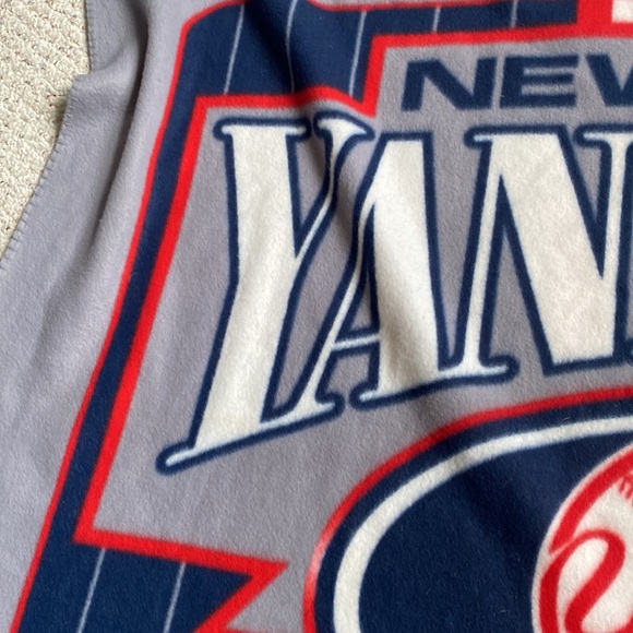 NEW YORK YANKEES THROW APPROX 43"X60" new New York City baseball jeter judge - Picture 2 of 5